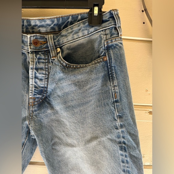 BDG Jeans-Straight Leg-Light Wash-Aged-Size 25-Low Rise - Picture 8 of 13